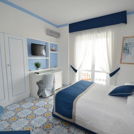 Albergo Gatto Bianco Capri Exterior photo