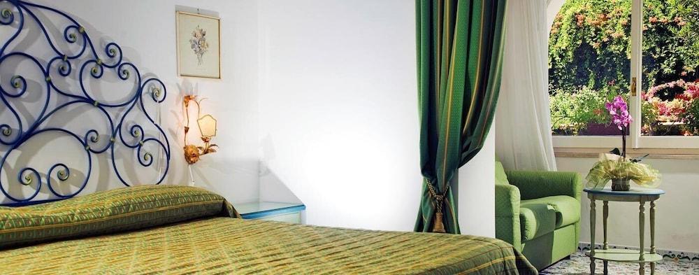 Albergo Gatto Bianco Capri Exterior photo