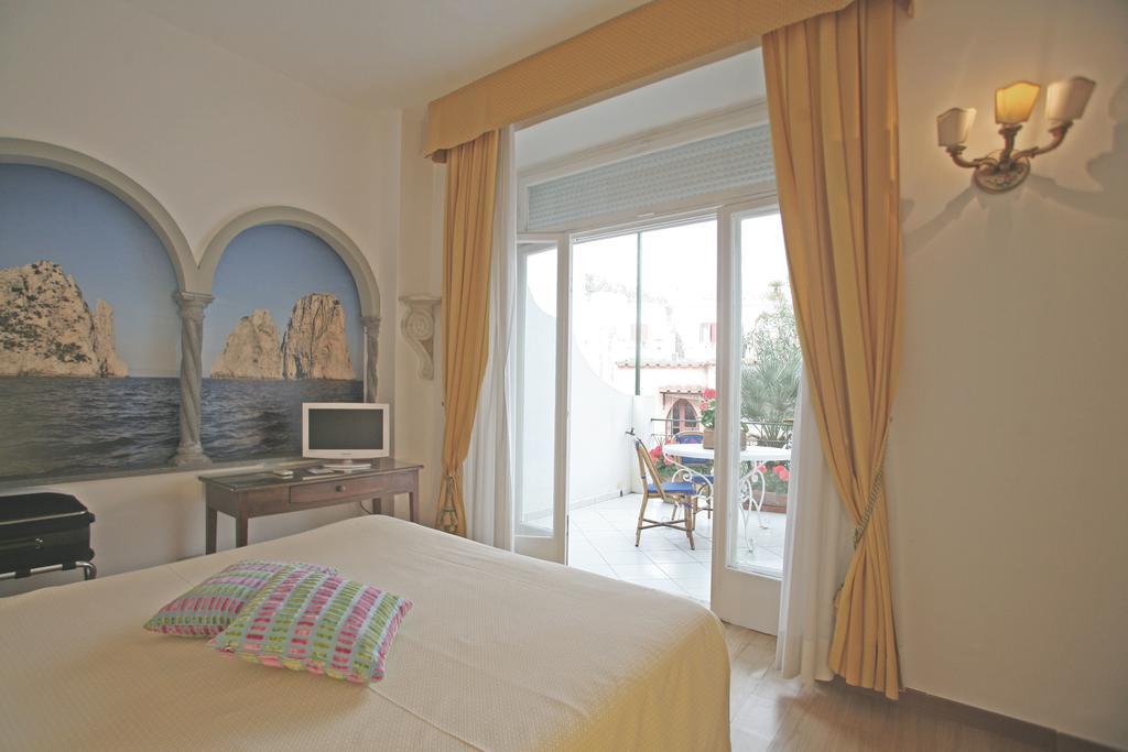 Albergo Gatto Bianco Capri Exterior photo